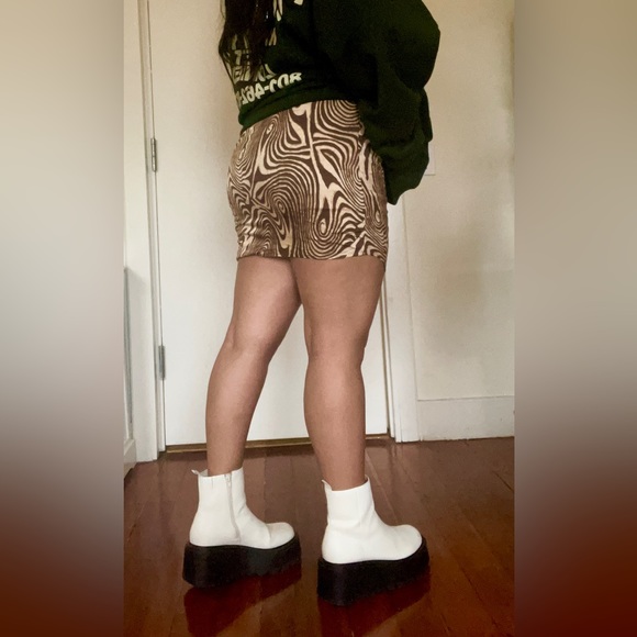 Urban Outfitters Swirl Print Mini Skirt - Picture 4 of 7
